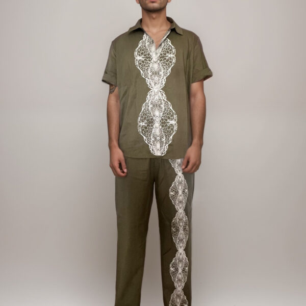 The Cryptic Chameleon co-ord set